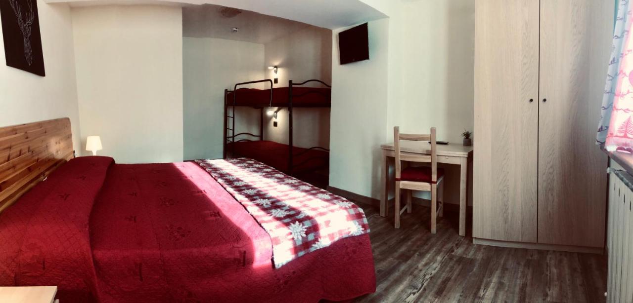 Hotel Piccolo Chalet كلافييري المظهر الخارجي الصورة