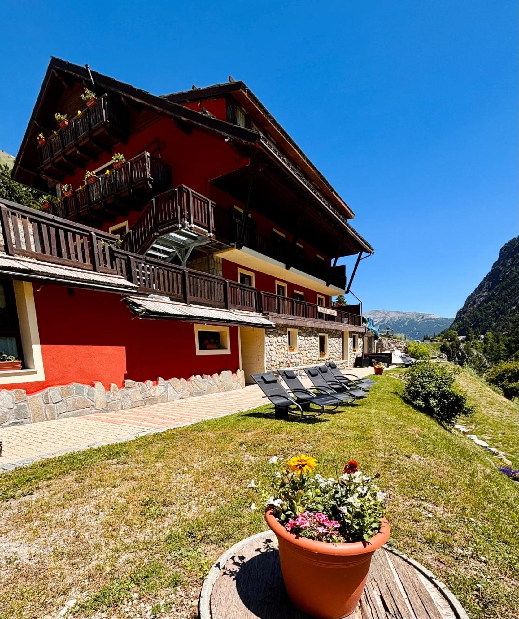 Hotel Piccolo Chalet كلافييري المظهر الخارجي الصورة